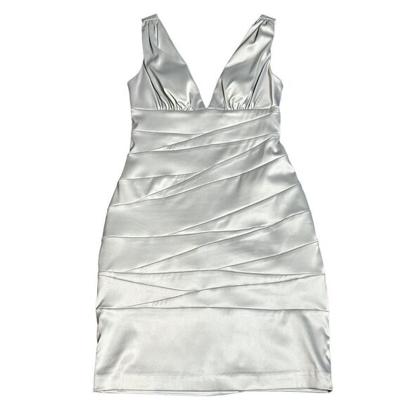 NW COLLECTIONS Stretch Satin Plunge V-Neck Bodycon Bandage Style Cocktail Dress - Picture 1 of 5